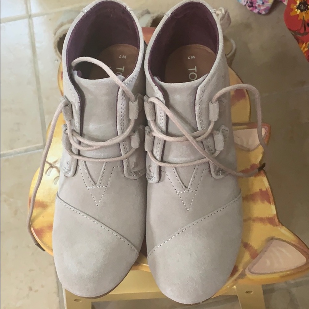 Toms Wedges